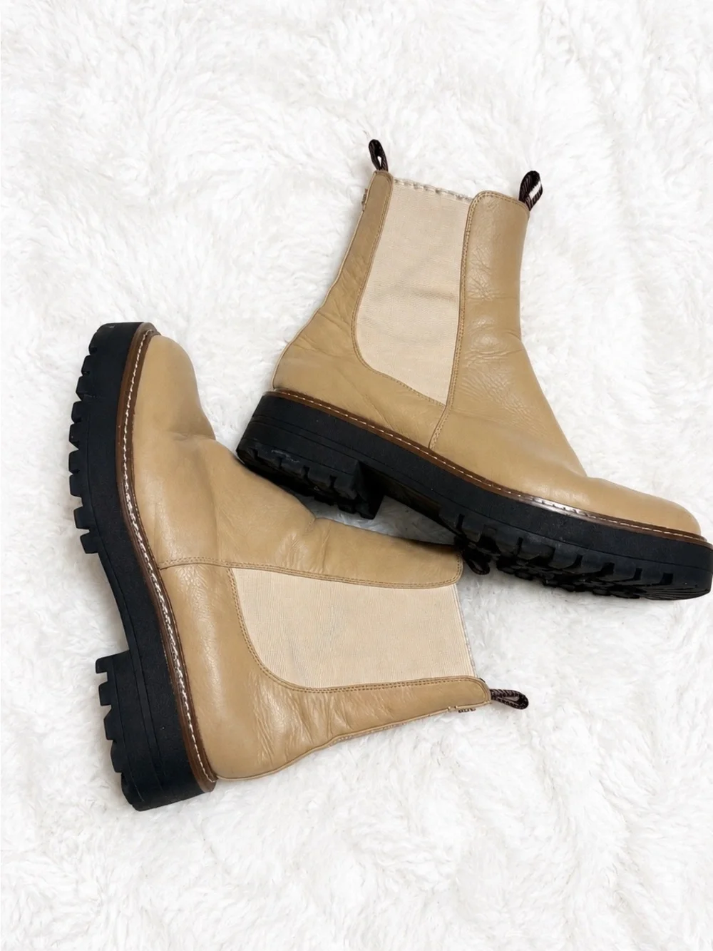Sam Edelman Laguna Chelsea boot in sesame Size 10